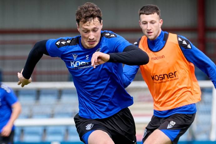 尤尔曼德：哈兰德是最好的前锋之一，但足球始终是团队运动（尤尔曼德：哈兰德跻身一流锋线，但足球归根结底是团队运动）