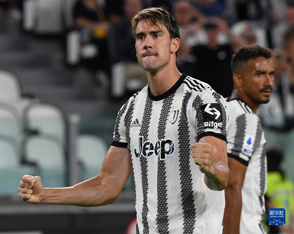 罗马诺：萨勒马科尔斯将与AC米兰续约五年，薪资也将提升（罗马诺：AC米兰将与萨勒马科尔斯续签五年合同，薪资同步上调）