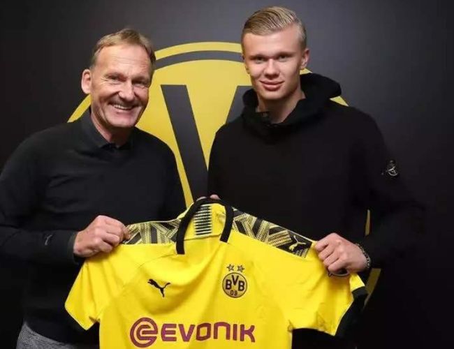 泽林斯基：点球绝对不存在；接下来必须回联赛里赢球（泽林斯基：那粒点球根本不该判，接下来联赛必须取胜）