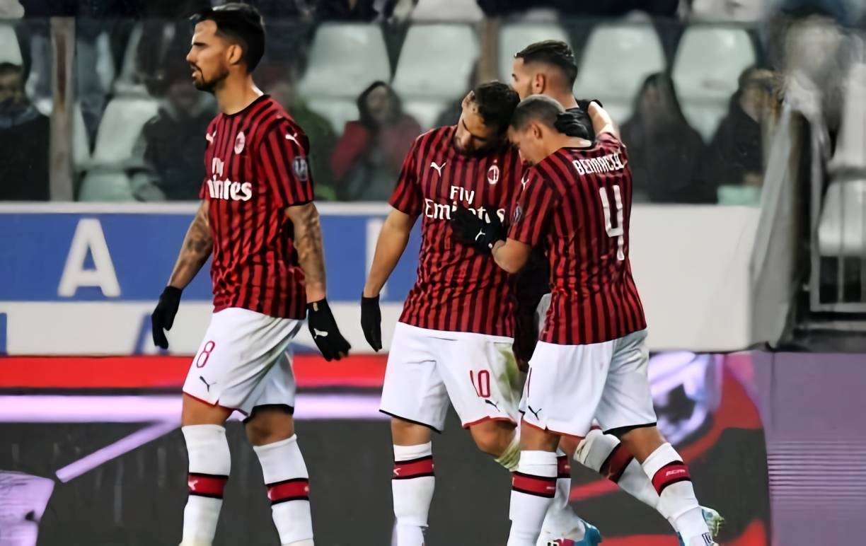 湖人内线防守漏洞被彻底打穿（湖人禁区防线全面失守）