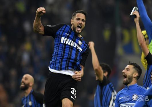 邮报：曼联希望姆伯莫等人对伯恩茅斯后去非洲杯，将进行谈判（邮报：曼联希望姆伯莫等人对阵伯恩茅斯后再赴非洲杯，将展开谈判）