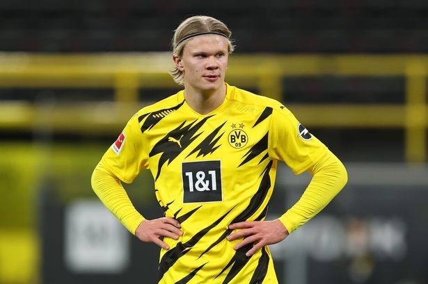 就在今天，12月8日凌晨！中超传来了青岛西海岸、武汉三镇和海港的新消息（12月8日凌晨，中超最新消息：青岛西海岸、武汉三镇与海港传来新动向）