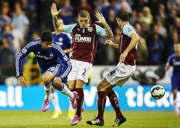 都灵主帅：我很尊重斯帕莱蒂，我们必须带着创造历史的信念比赛（都灵主帅：敬佩斯帕莱蒂，我们必须怀着改写历史的信念去比赛）