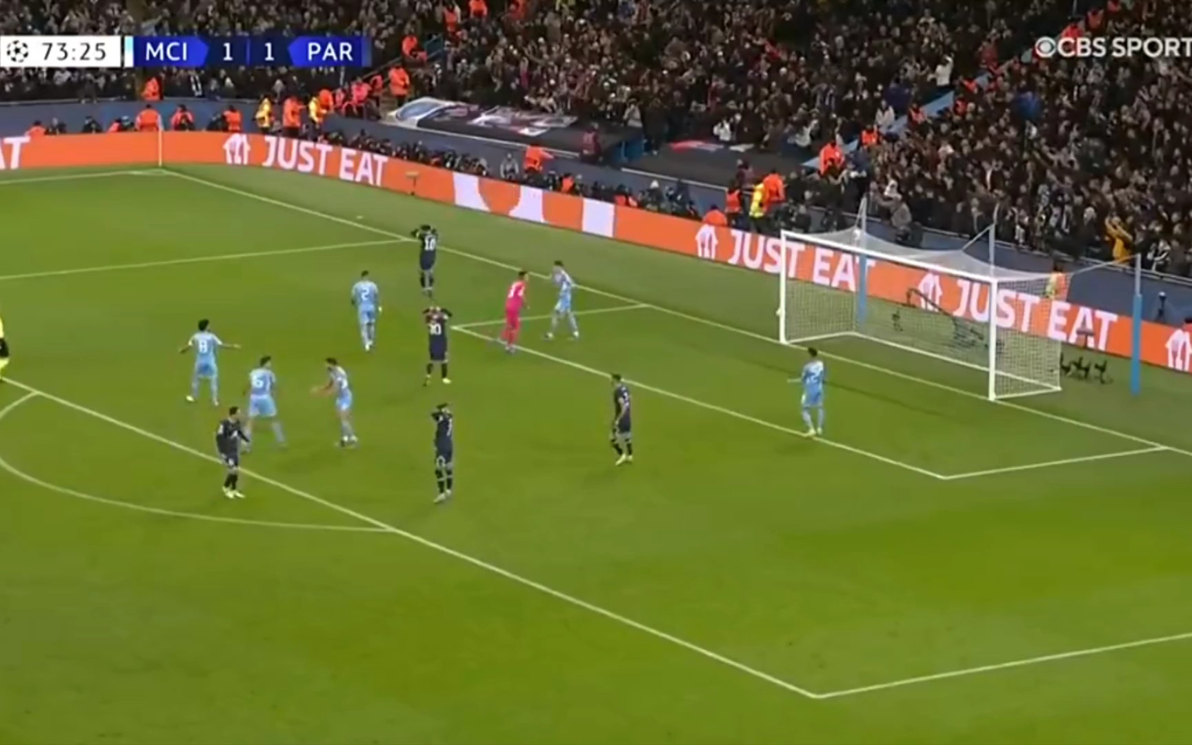 卡卢卢：在我们所处的环境里，无论输赢都没时间开心或是沮丧（卡卢卢：在这样的环境里，不论胜负，我们都来不及开心或沮丧）