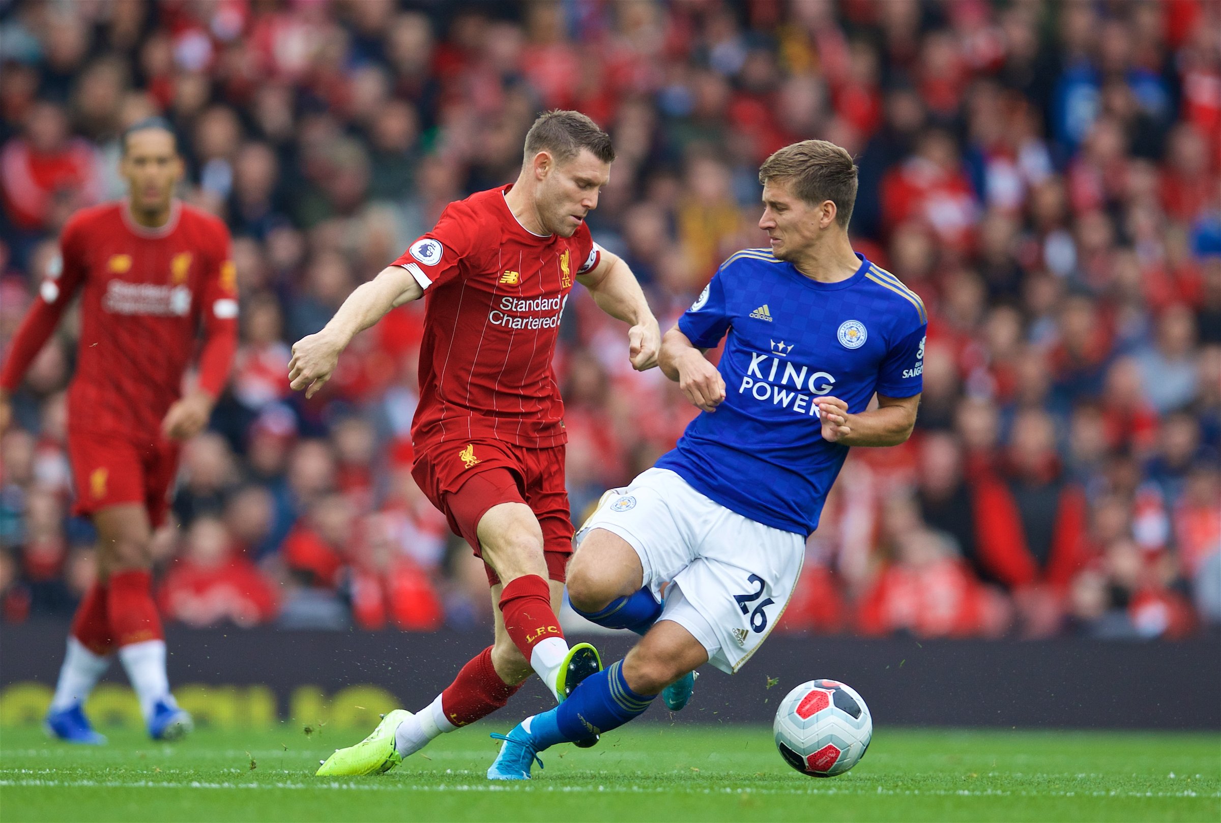 克罗斯评选历史最佳阵：C罗、大罗、小罗锋线，梅西前腰（克罗斯评出史上最佳阵容：C罗、大罗、小罗三叉戟，梅西司职前腰）