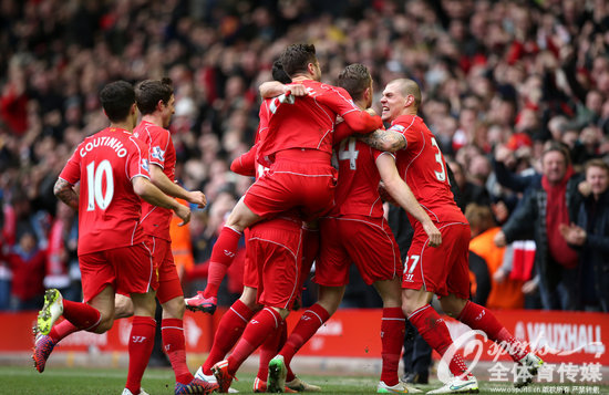 第41圈，诺里斯进站做出二停，维斯塔潘超越皮亚斯特里升至第1（第41圈诺里斯二停，维斯塔潘超越皮亚斯特里升至领跑）