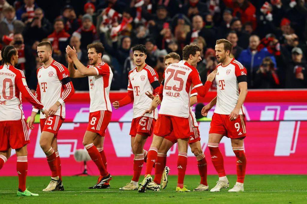 博尼：大胜是全队功劳；迪乌夫正在向所有人展示他的巨大价值（博尼：大胜归功于全队；迪乌夫正向所有人证明其巨大价值）