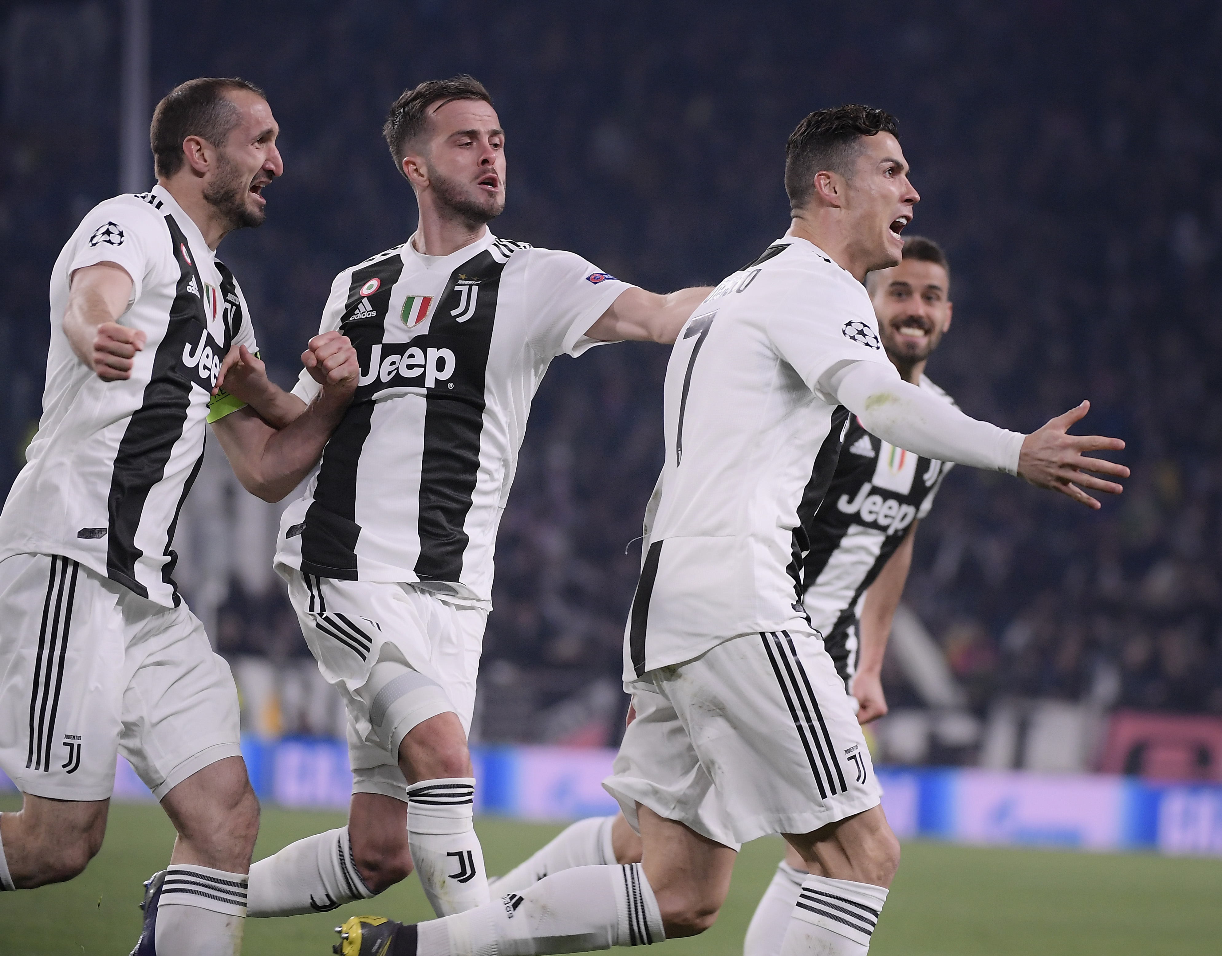 斯基拉：马竞有意埃德松，球员与亚特兰大尚未达成续约协议（斯基拉：马竞关注埃德松，球员仍未与亚特兰大完成续约）