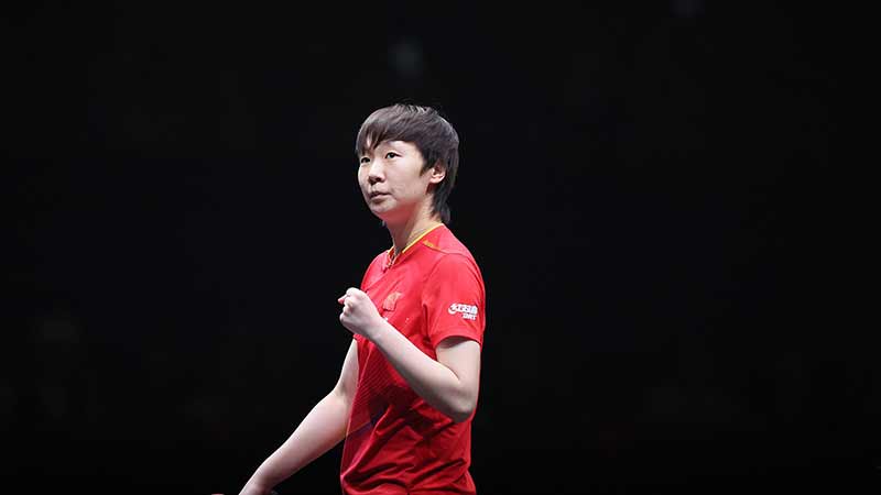 留住中场核心！曝利物浦接近与赫拉芬贝赫续下长约（利物浦接近与赫拉芬贝赫续签长约，中场引擎留队在望）