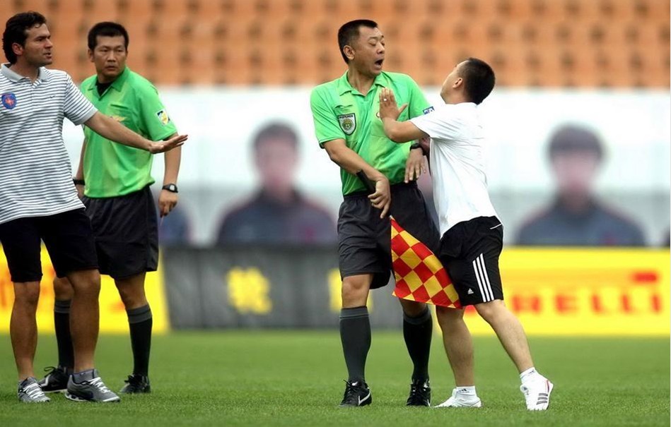 拜亚：C罗是所有人的榜样；大罗就像野兽各方面都远超常人（拜亚：C罗堪为众人楷模；大罗如猛兽般全方位超越常人）