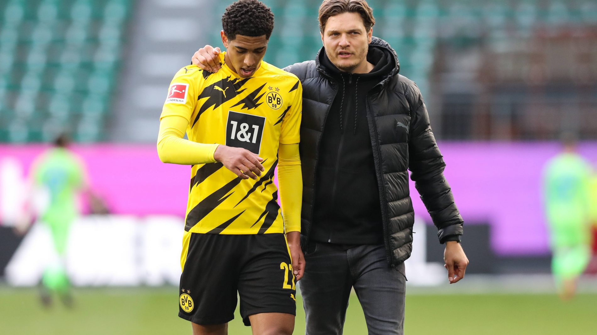 可靠消息来源透露，利物浦球星萨拉赫被弃用，而阿内·斯洛特则表示“毫不知情”。（权威消息称利物浦球星萨拉赫遭弃用，阿内·斯洛特回应称并不知情）