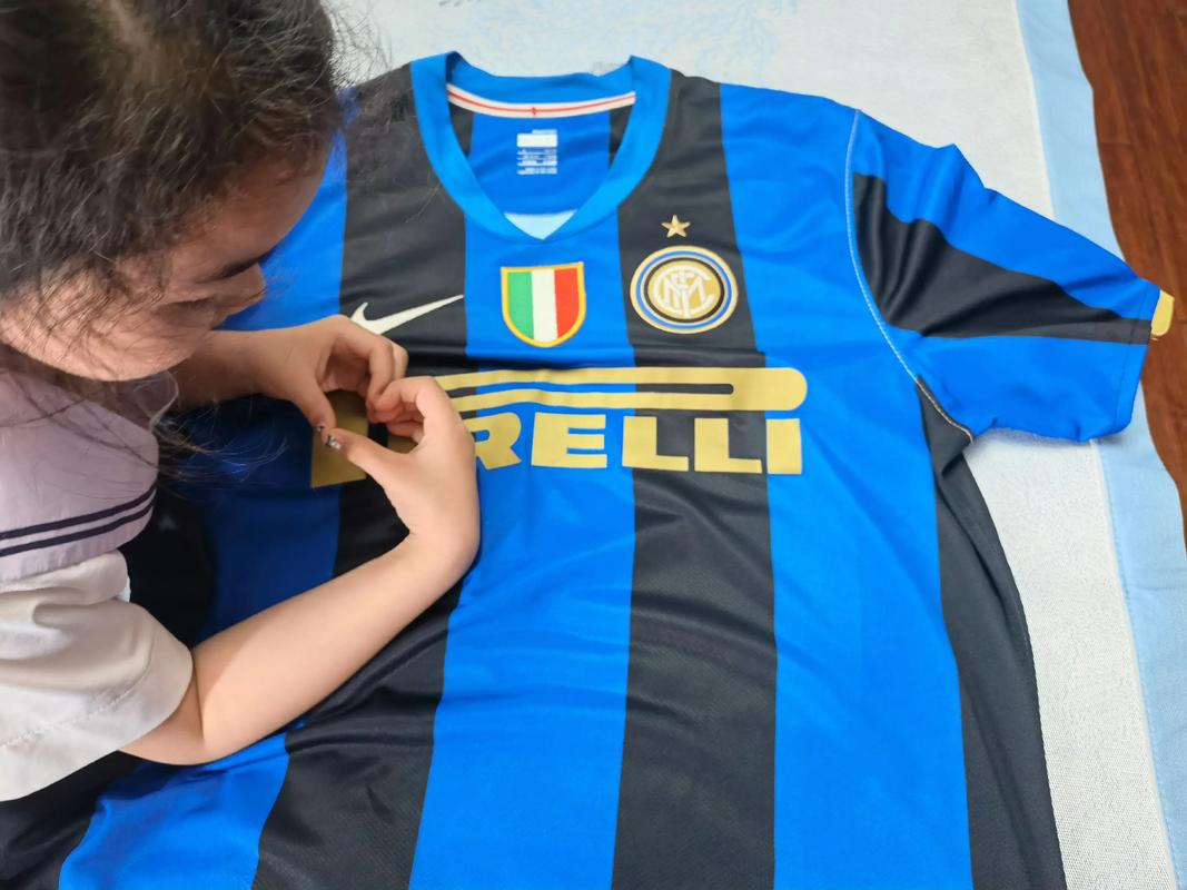 越媒：越南归化30岁原巴西籍中卫古斯塔沃，他将改名为杜飞龙（越南媒体：30岁前巴西籍中卫古斯塔沃入籍越南，更名杜飞龙）